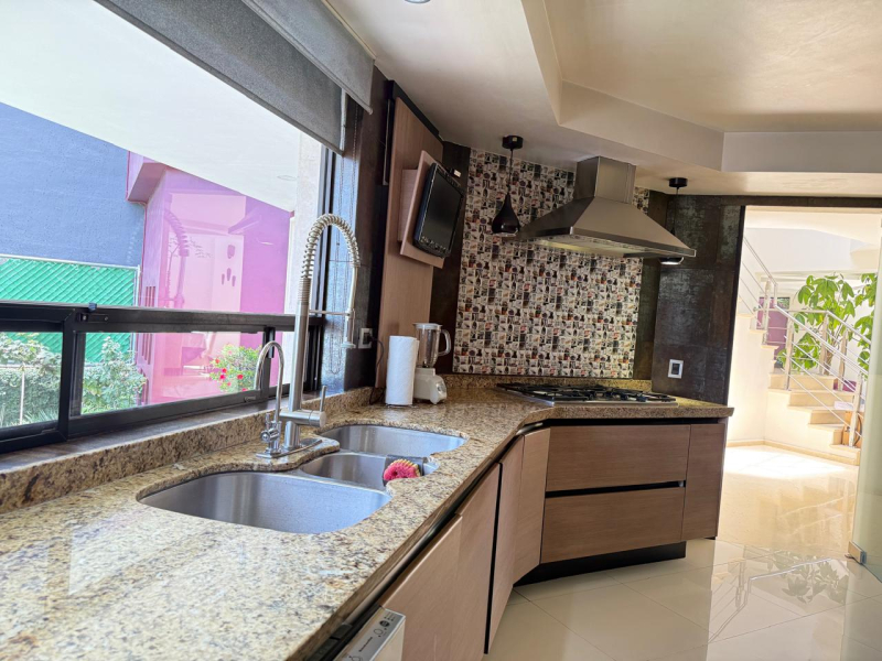 casa en venta en hacienda de las palmas-interlomas