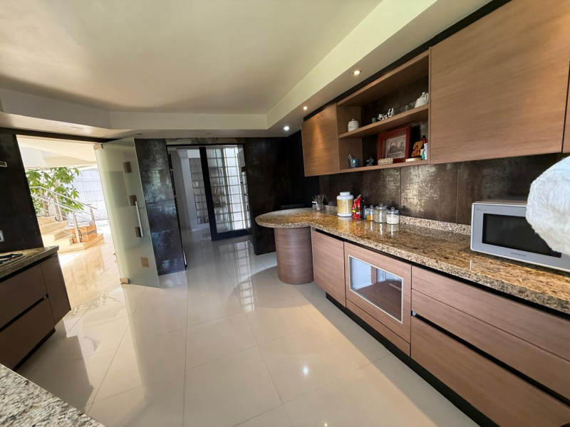 casa en venta en hacienda de las palmas-interlomas