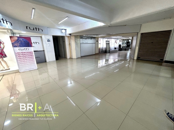 Edificio Comercial Con Locales Y Oficinas En Venta En Col. Centro