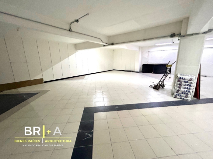 Edificio Comercial Con Locales Y Oficinas En Venta En Col. Centro