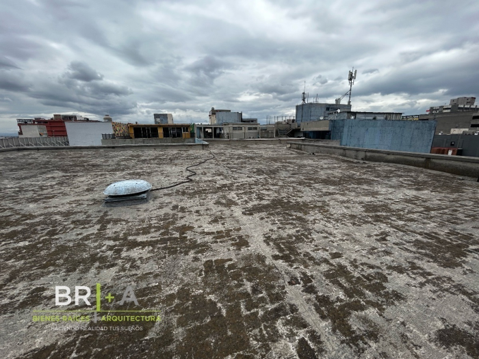 Edificio Comercial Con Locales Y Oficinas En Venta En Col. Centro