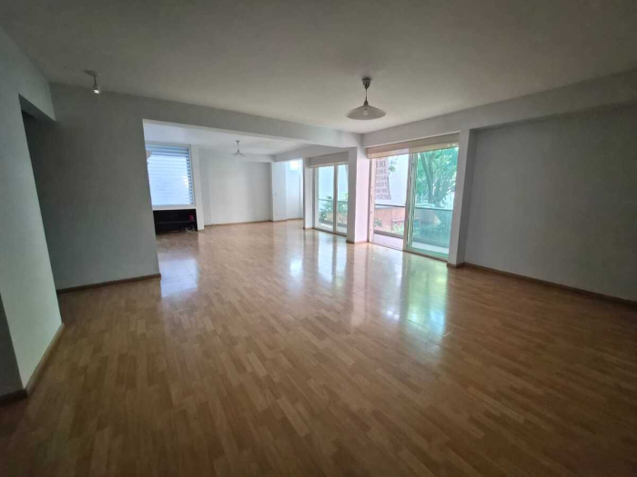 polanco, musset, amplio departamento con balcon en venta