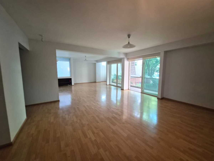 polanco, musset, amplio departamento con balcon en venta