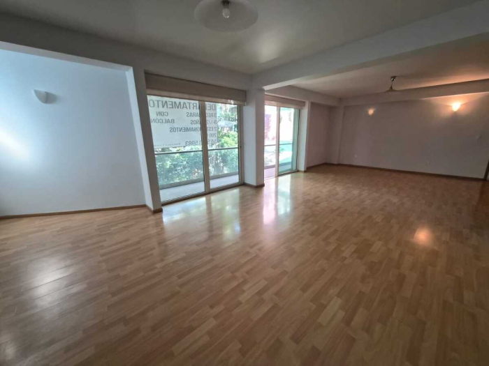 polanco, musset, amplio departamento con balcon en venta