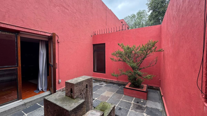 CASA EN VENTA DEL ARQUITECTO REN�? CAPDEVILLE VAN DYCK EN COLONIA SAN ÁNGEL INN.