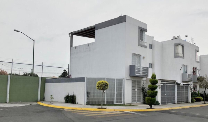 CASA EN VENTA HEROES CHALCO III