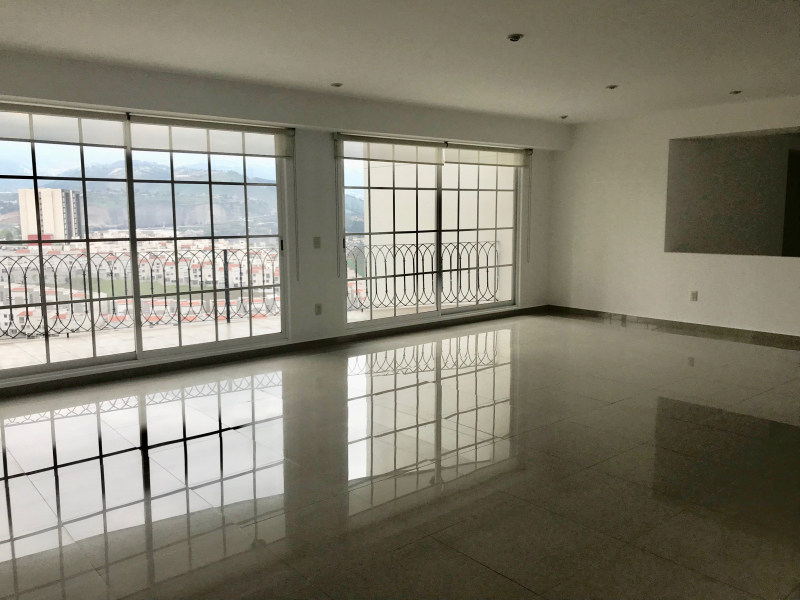 Departamento En Renta En Bosque Real