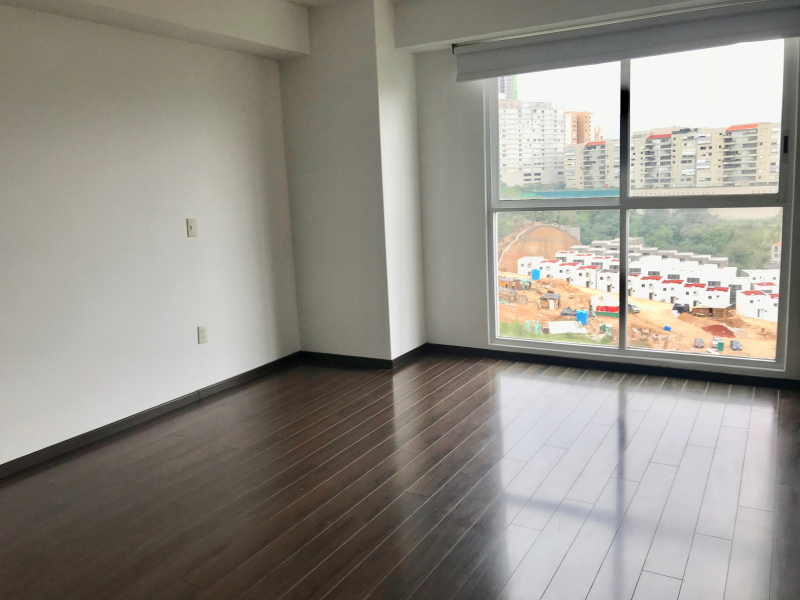 Departamento En Renta En Bosque Real