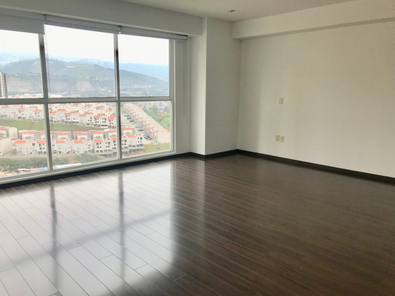 Departamento En Renta En Bosque Real