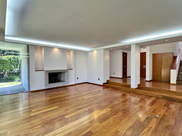 renta casa en bosque de las lomas