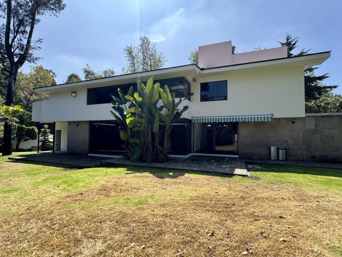 renta casa en bosque de las lomas