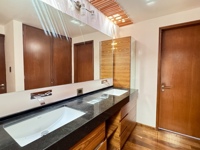 renta casa en bosque de las lomas