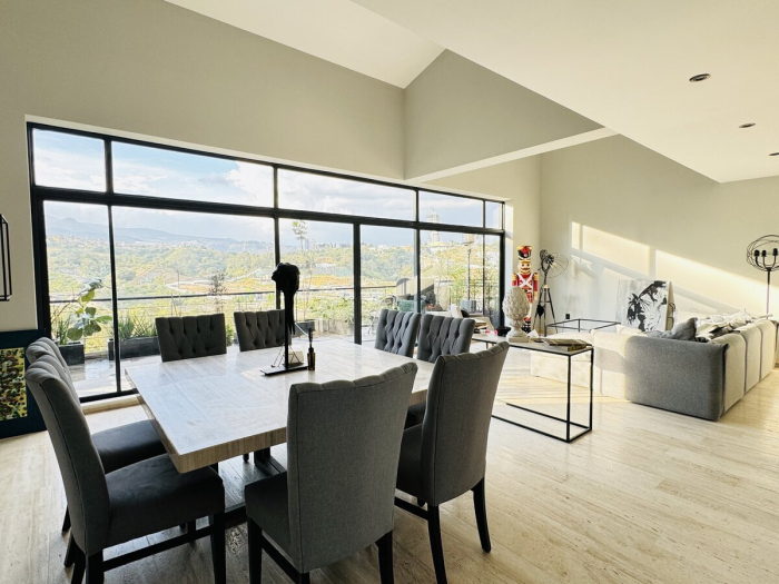 venta casa en condominio en lomas country