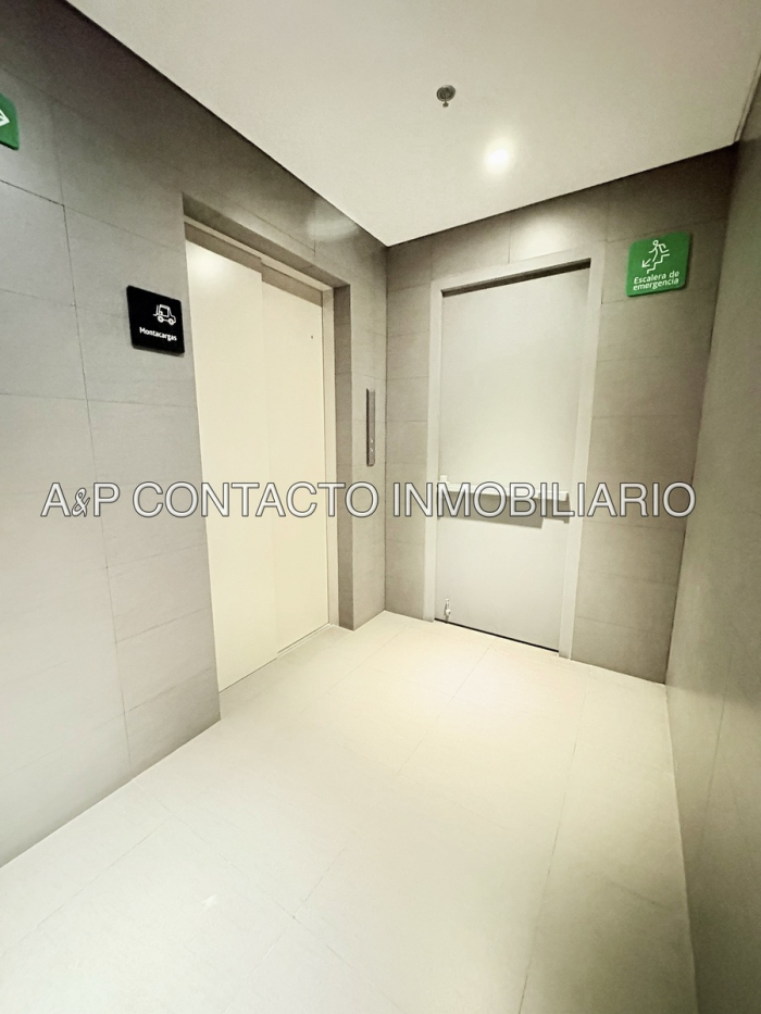 Oficina En Renta  Downtown Santa Fe  (Obra Gris)