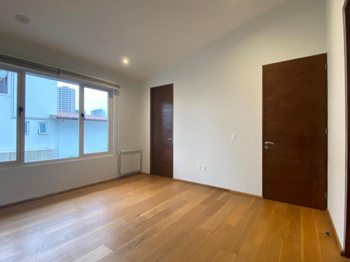 casa en venta fuente portal de las flores  col. lomas de las palmas