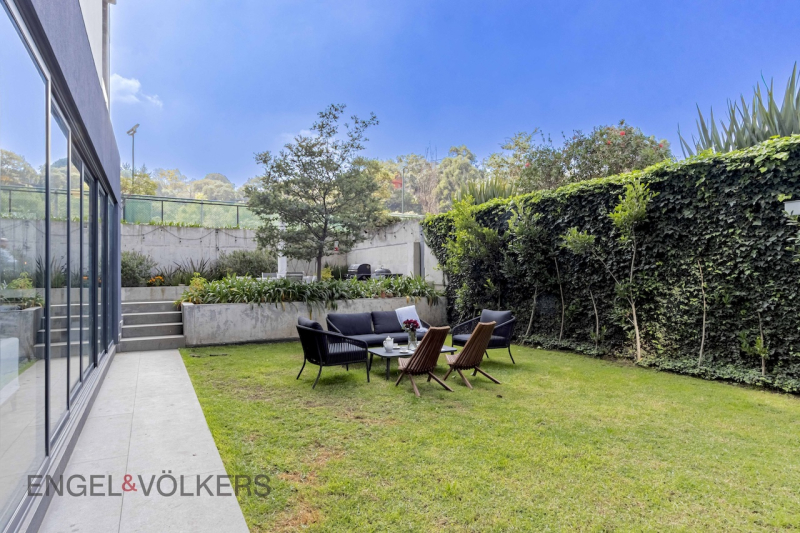 Departamento En Venta En Lomas De Vista Hermosa 304 M2, 3 Rec, 3.5 B, 5 Est.