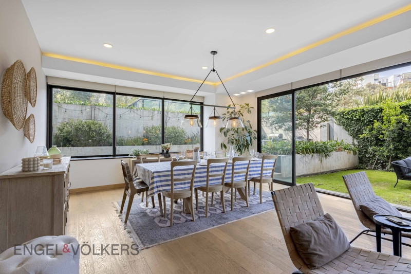 Departamento En Venta En Lomas De Vista Hermosa 304 M2, 3 Rec, 3.5 B, 5 Est.