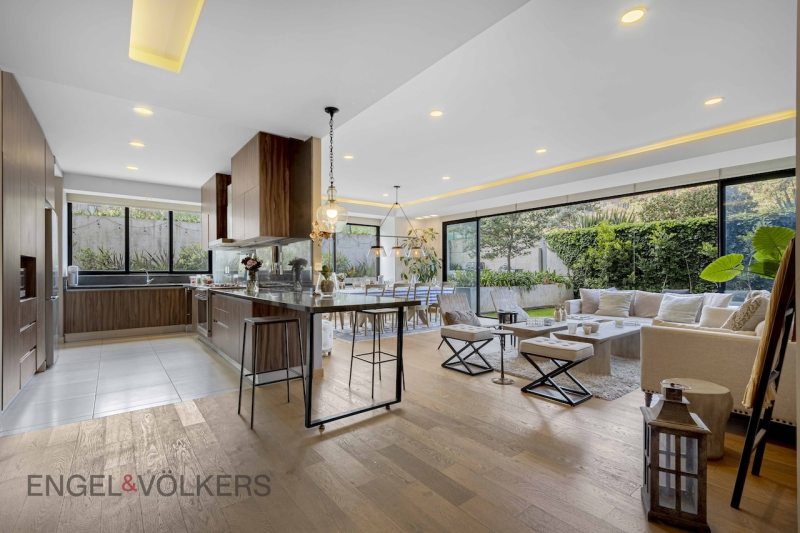 Departamento En Venta En Lomas De Vista Hermosa 304 M2, 3 Rec, 3.5 B, 5 Est.