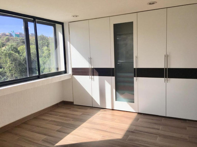 ¿buscas un hermoso departamento en venta en bosques de la herradura? ¡no busques más!  este increíble departamento cuenta con amplios y luminosos espacios, una moderna cocina equipada, acogedoras habitaciones y una impresionante vista. además, se enc