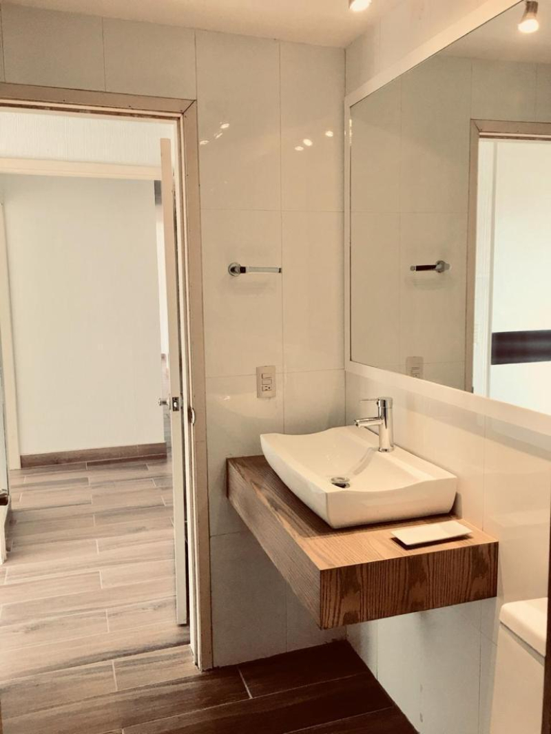 ¿buscas un hermoso departamento en venta en bosques de la herradura? ¡no busques más!  este increíble departamento cuenta con amplios y luminosos espacios, una moderna cocina equipada, acogedoras habitaciones y una impresionante vista. además, se enc