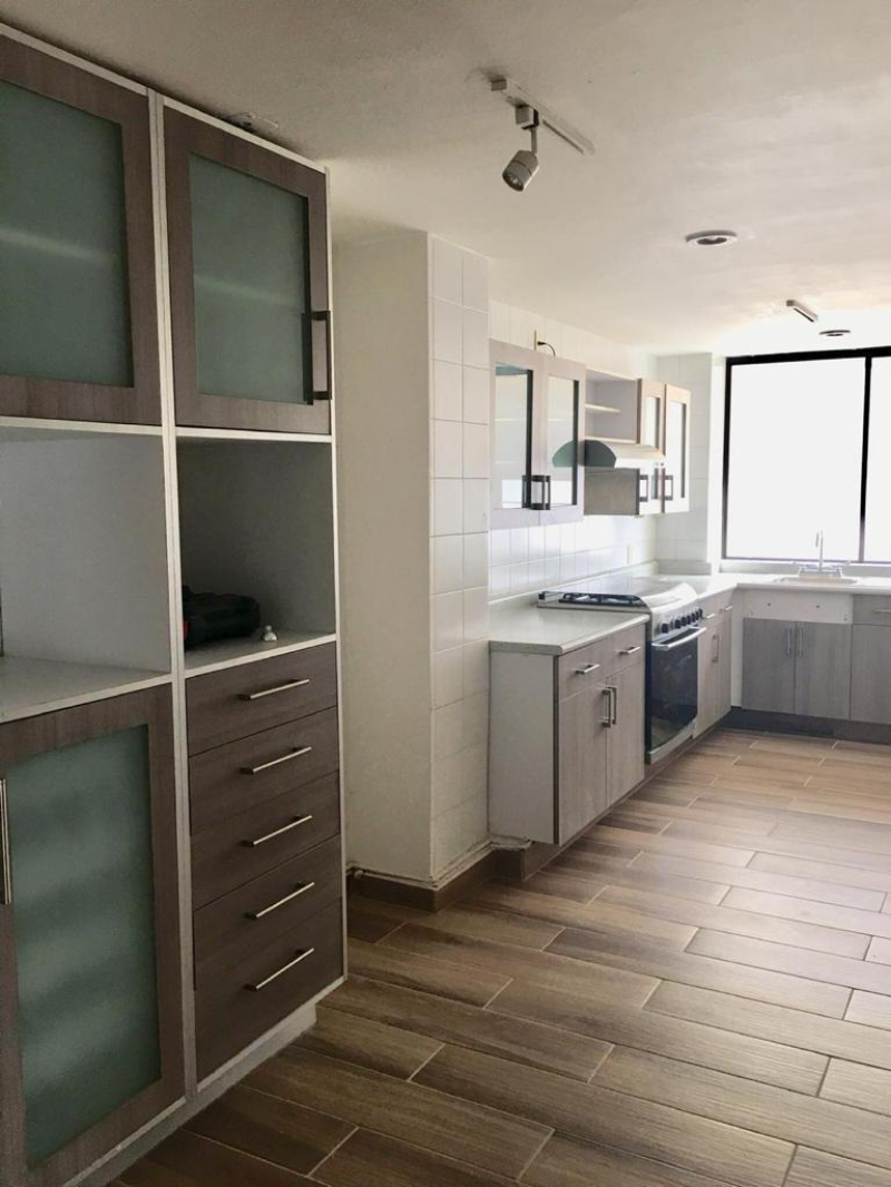 ¿buscas un hermoso departamento en venta en bosques de la herradura? ¡no busques más!  este increíble departamento cuenta con amplios y luminosos espacios, una moderna cocina equipada, acogedoras habitaciones y una impresionante vista. además, se enc