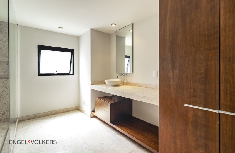 Renta Departamento Con Roof Top En Polanco  311 M2, 1 Rec, 2.5 B. 4 Est.