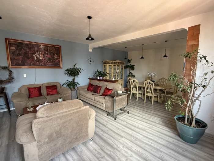 bodega en venta en metepec con oficinas, local y departamento