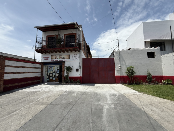 bodega en venta en metepec con oficinas, local y departamento