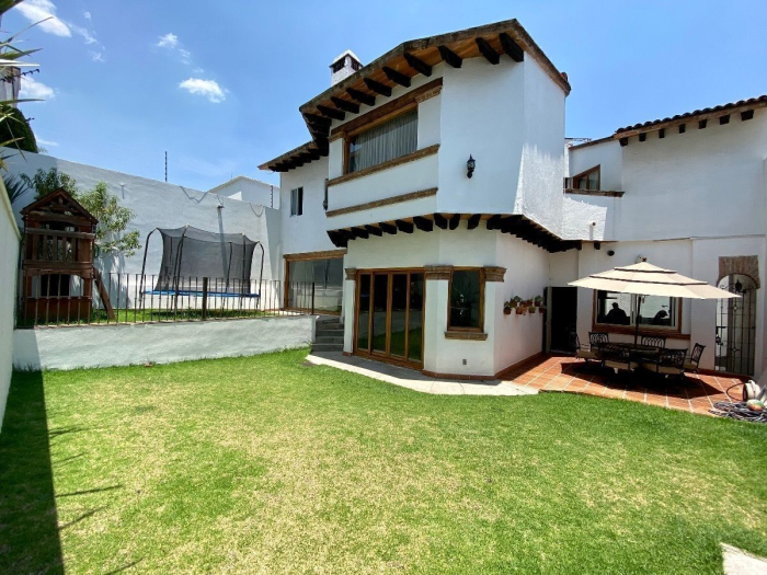 Renta Casa En Lomas Hipodromo, Junto A Tecamachalco. Amueblada O Semi Amueblada