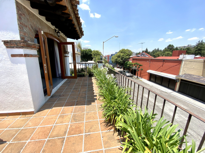 Renta Casa En Lomas Hipodromo, Junto A Tecamachalco. Amueblada O Semi Amueblada