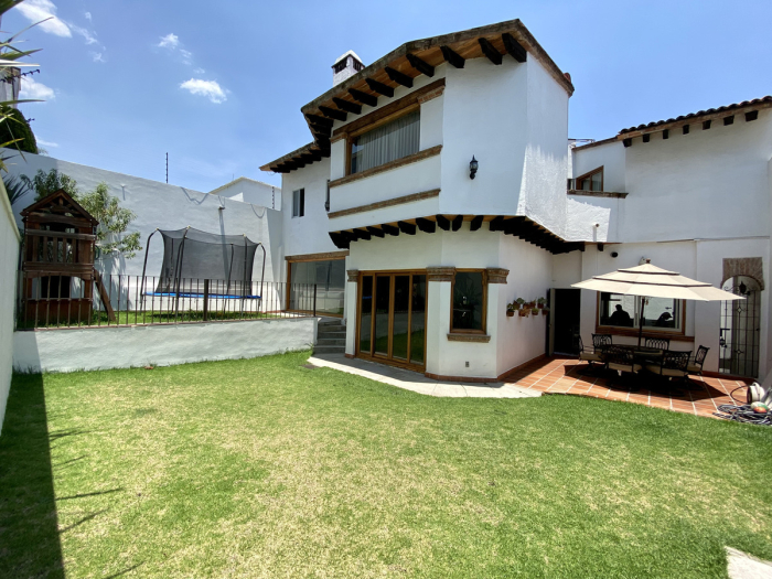 Renta Casa En Lomas Hipodromo, Junto A Tecamachalco. Amueblada O Semi Amueblada