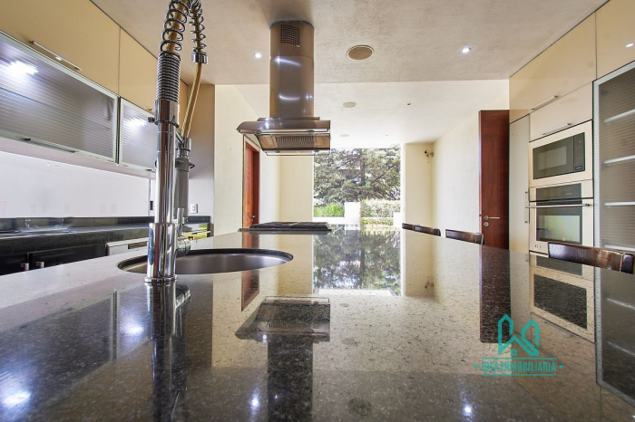 Casa En Venta En La Herradura Con Elevador