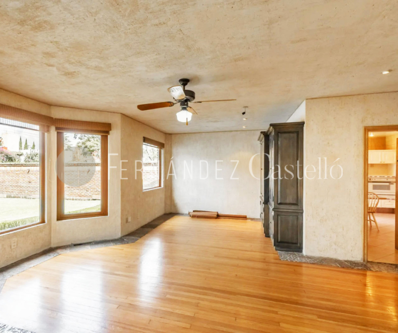 VENTA DE CASA EN LOMAS DE VISTAHERMOSA