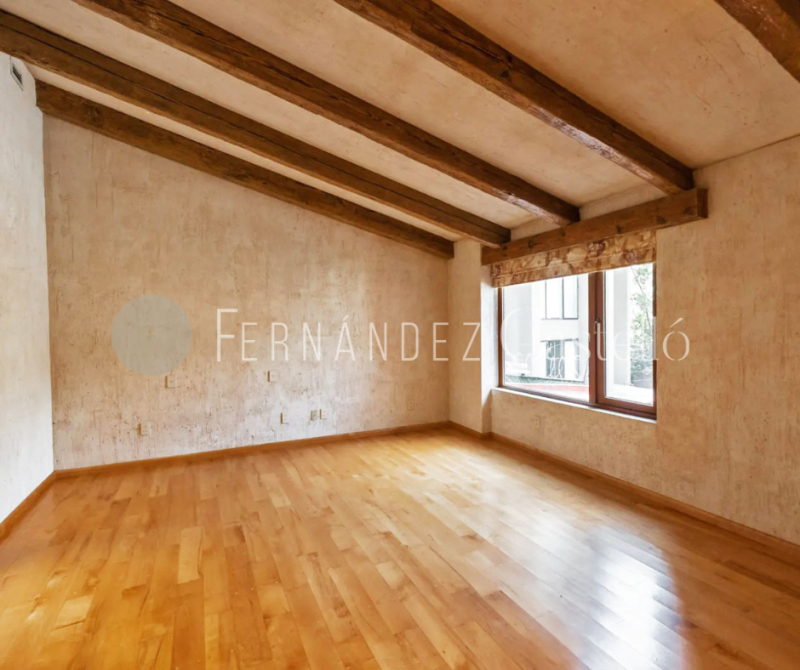 VENTA DE CASA EN LOMAS DE VISTAHERMOSA