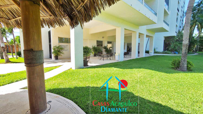 Departamento En Venta En Torre Azteca Princess, Acapulco