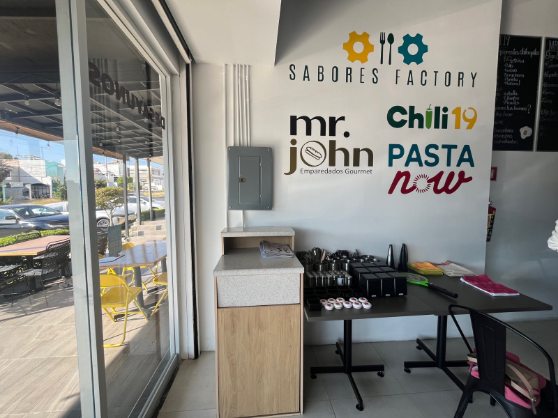 local comercial en renta en la cima