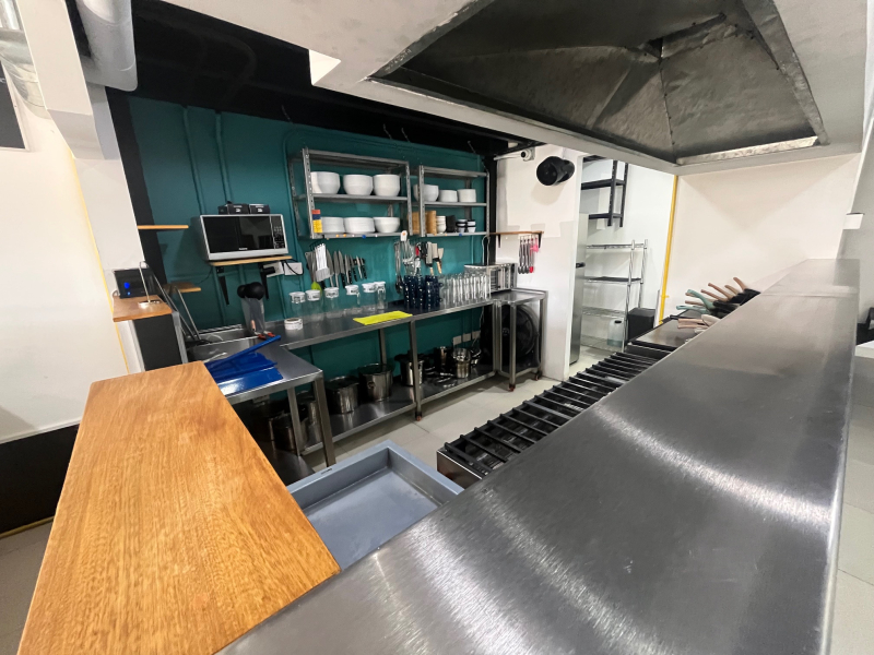 local comercial en renta en la cima