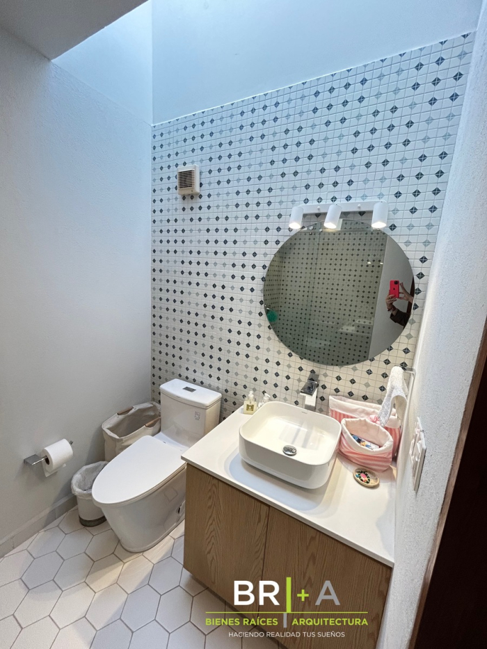 VENTA DE BONITO TOWNHOUSE RECIEN REMODELADO EN CUAJIMALPA