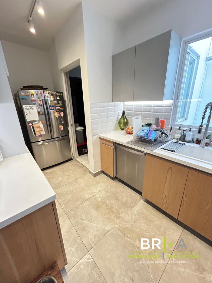 VENTA DE BONITO TOWNHOUSE RECIEN REMODELADO EN CUAJIMALPA