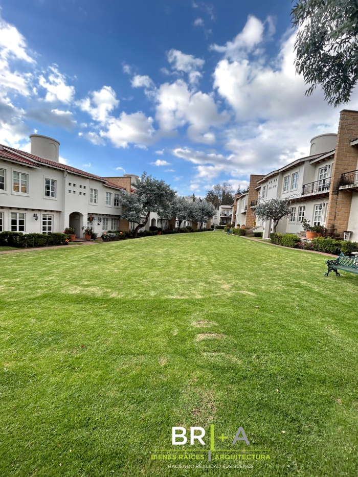 VENTA DE BONITO TOWNHOUSE RECIEN REMODELADO EN CUAJIMALPA