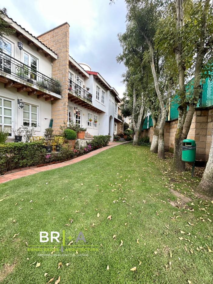 VENTA DE BONITO TOWNHOUSE RECIEN REMODELADO EN CUAJIMALPA