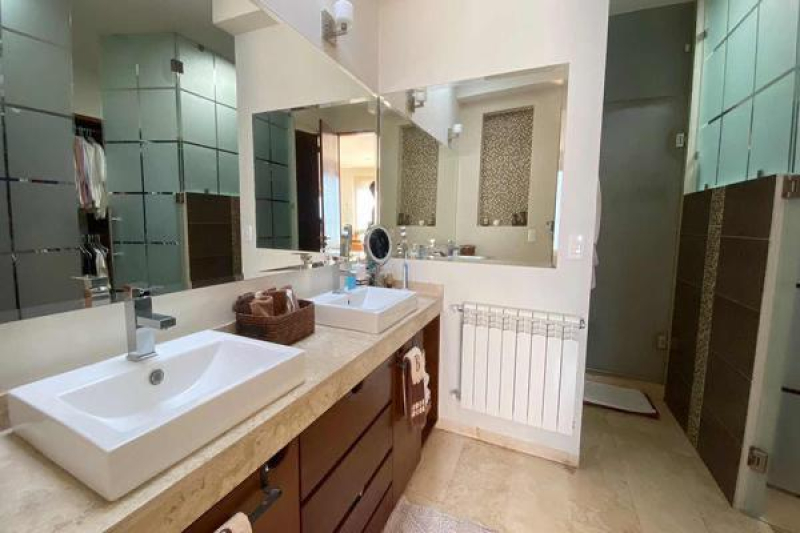 Casa En Venta En Lomas De Las Palmas