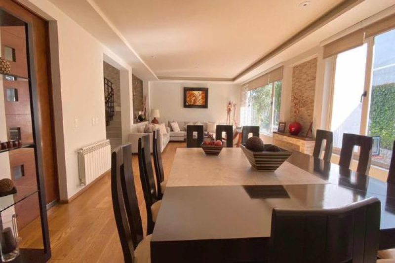 Casa En Venta En Lomas De Las Palmas