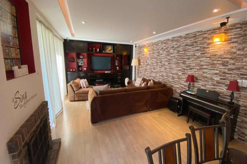 Casa En Venta En Lomas De Las Palmas