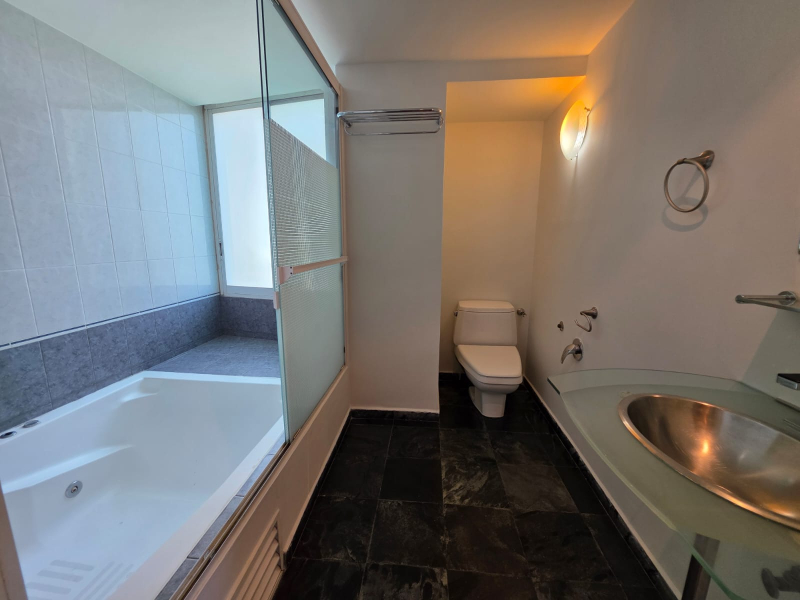 Departamento En Venta En Bosques De Las Lomas