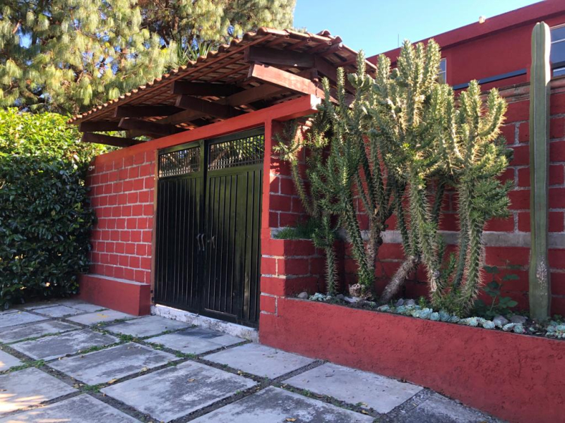 Casa En Renta En Santa Rosa Xochiac