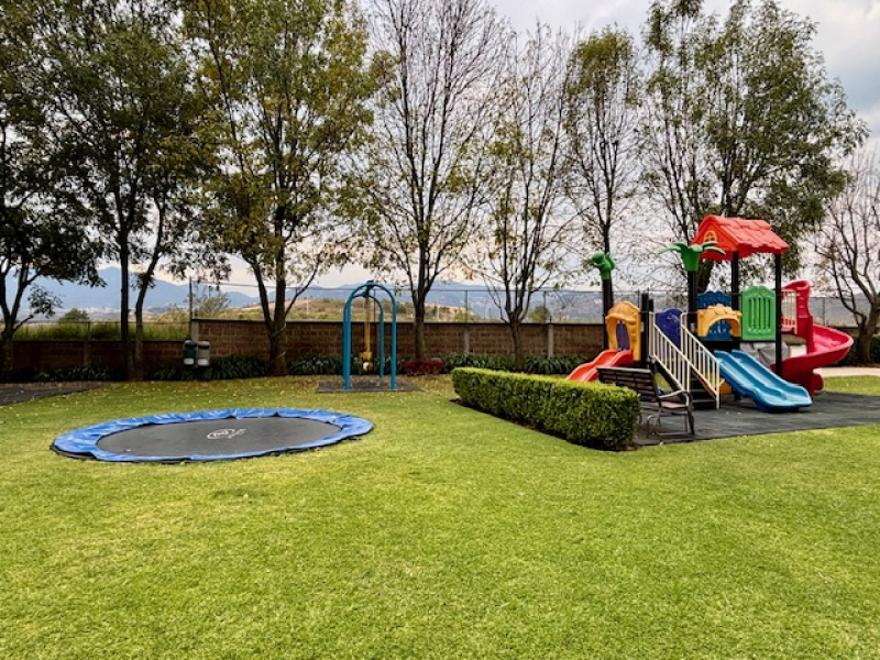 Departamento En Renta En Bosque Real