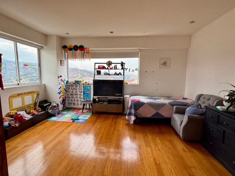 Departamento En Renta En Bosque Real