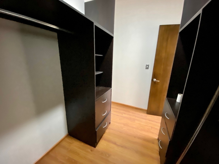 Departamento En Renta -Tecamachalco, A 3 Minutos De Av. Palmas Y A 15 De Polanco