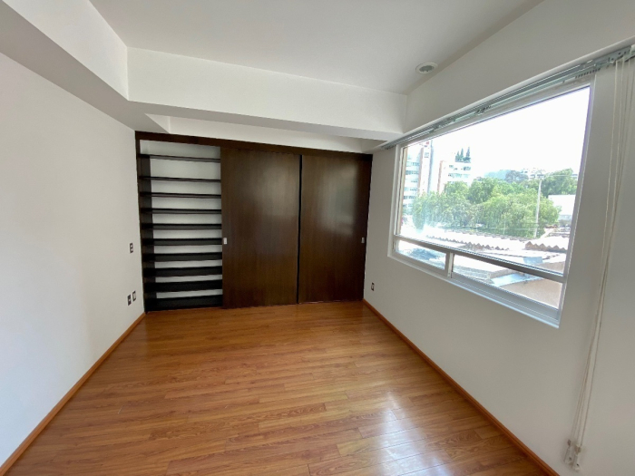 Departamento En Renta -Tecamachalco, A 3 Minutos De Av. Palmas Y A 15 De Polanco